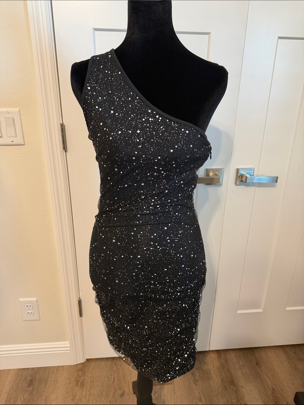 SHEIN Black One-Shoulder Sequin Ruched Bodycon Dress